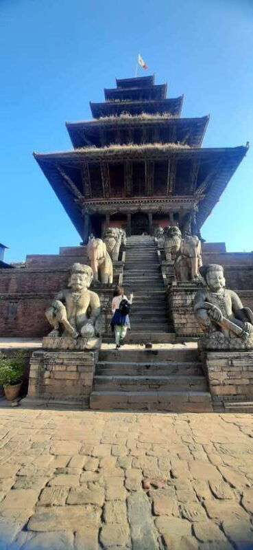 nagarkot-sunrise-bhaktapur-durbar-unesco-tour-in-kathmandu