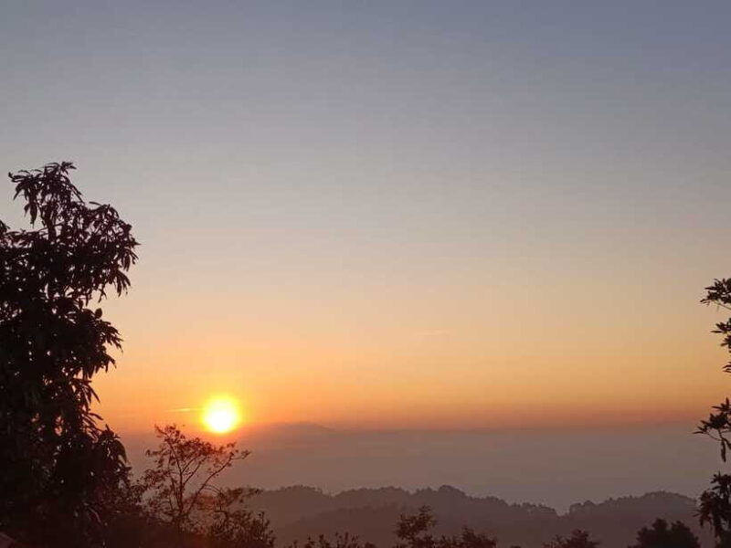 nagarkot-sunrise-changunarayan-hike-with-bhaktapur-tour
