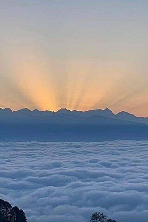 nagarkot-sunrise-tour-over-mount-everest