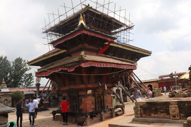 nagarkot-sunrise-with-changu-narayan-and-bhaktapur-day-tour