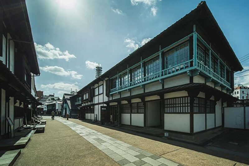 Nagasaki: Dejima and Dutch Slope Guided Walking Tour - Authentic Experiences and Useful Tips