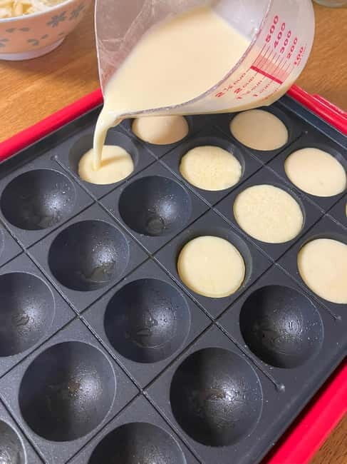 Nagoya: Let's have fun making the very popular takoyaki! - The Quality of Instruction and Atmosphere