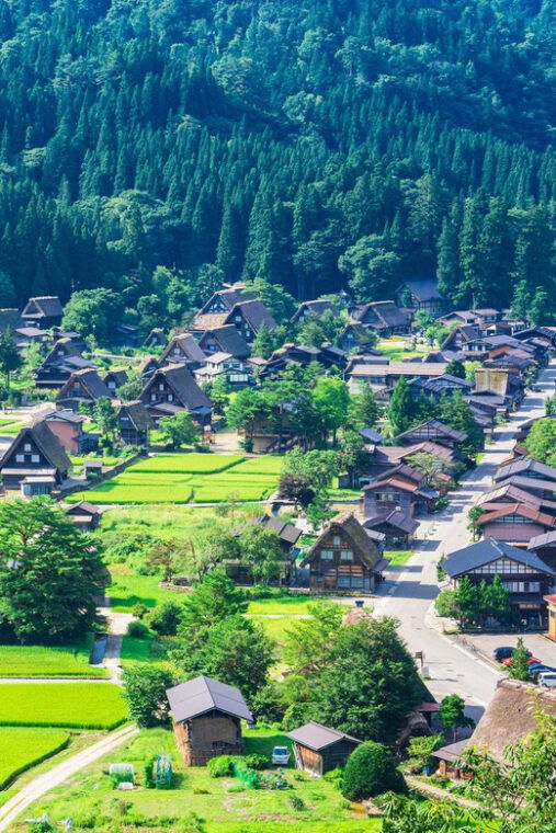 nagoya-shirakawa-go-gujo-hida-takayama-historic-day-tour