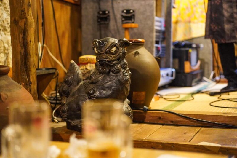 naha-bar-hopping-tour-in-okinawa-2