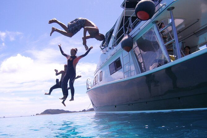 naha-kerama-islands-snorkeling-tour-limited-time-whale-watching