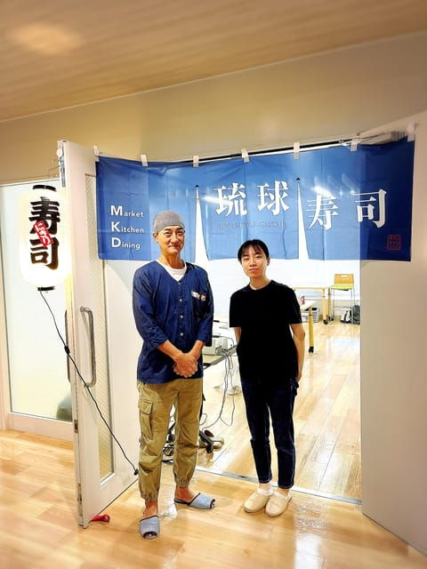 naha-makishi-public-market-sushi-making-experience