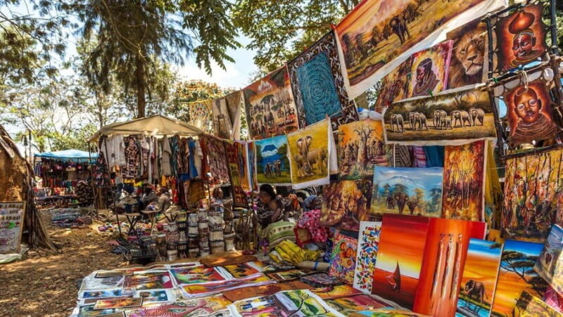 Nairobi: Breakfast with Giraffes & Artisan Village Tour - The Experience in Detail