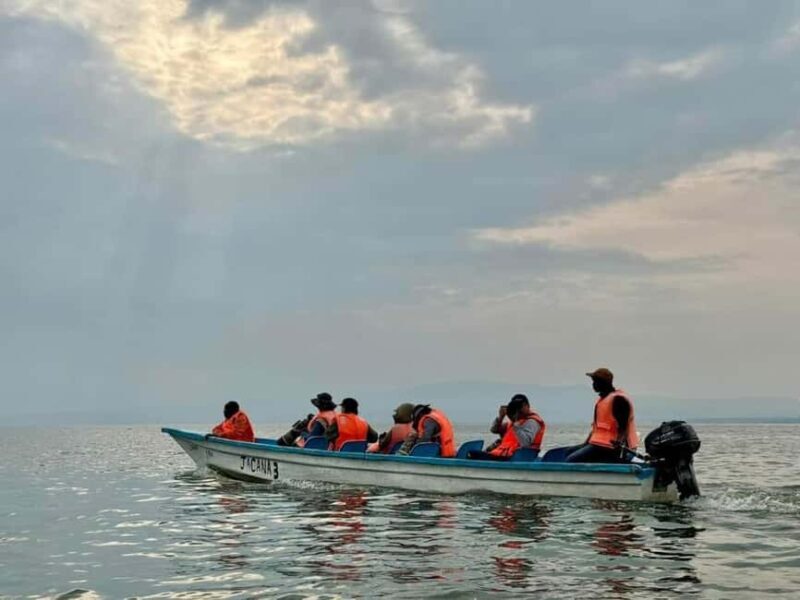Nairobi: Hell's Gate National Park & Lake Naivasha Boat Ride - Discovering the Highlights of the Tour
