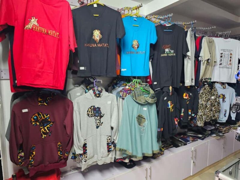 Nairobi: Hop on Hop off and Maasai market Collections Visit - FAQs