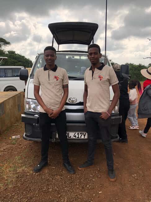 Nairobi National Park, Elephant Santuary & Giraffe center. - Key Points