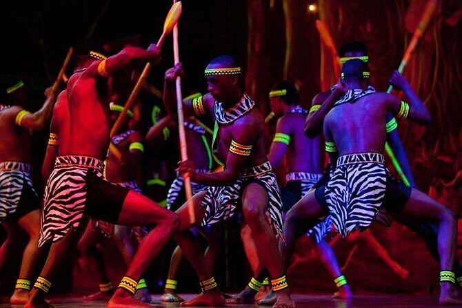 Nairobi Nightlife and Safari Park Hotel Dinner Experience - Who Should Consider This Tour?