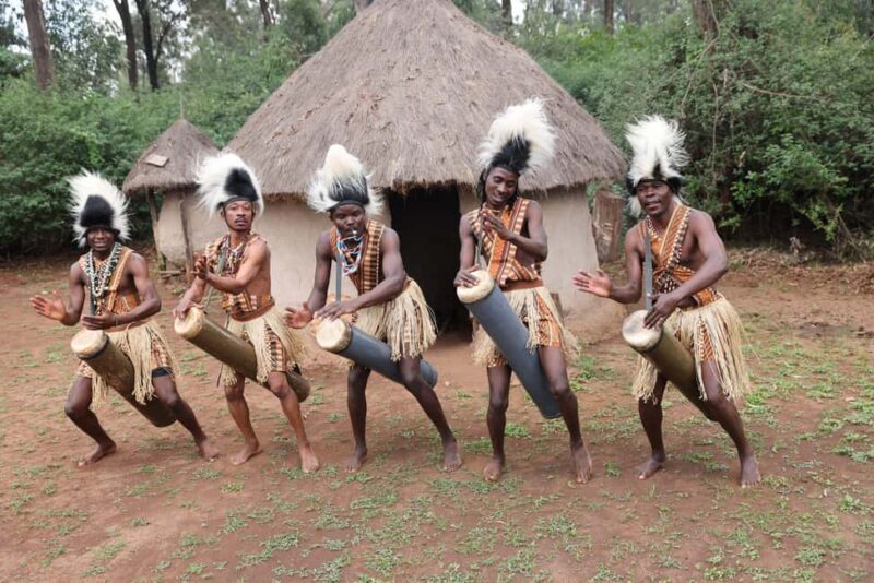 Nairobi: Traditional Bomas Cultural Dance Tour - Detailed Breakdown of the Experience