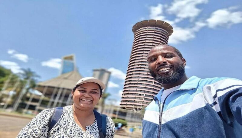 Nairobi Walking Tour, GiraffeCentre & Souvenir Shopping Tour - Key Points