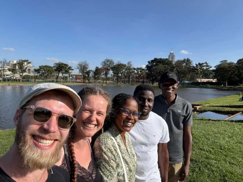Nairobi Walking tour:Explore History Culture and Traditions - The Cultural Heart: Jamia Mosque and City Market