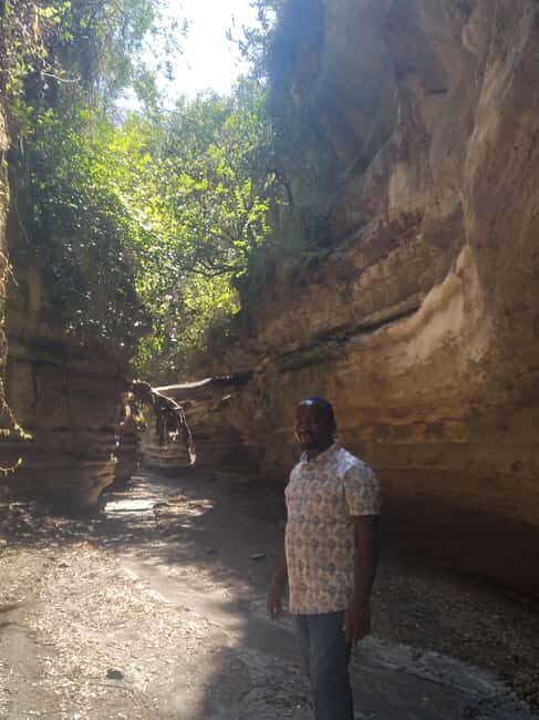 Naivasha: Hell's Gate and Lake Naivasha Tour - Diving into the Experience