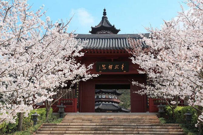 Nanjing private day tour with Xuanwu Lake, Niushoushan & Confucian Temple Area - Frequently Asked Questions