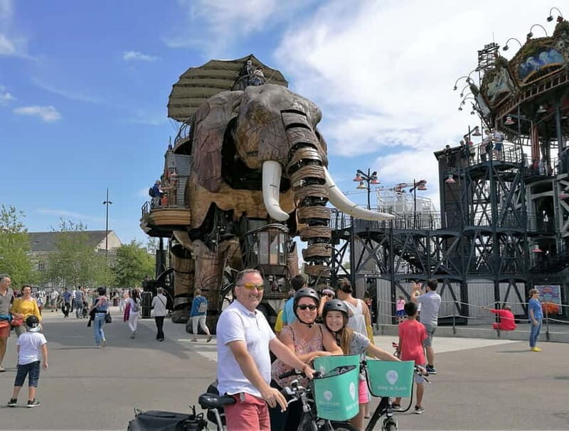 Nantes: Panoramic Tour by Electric Bike - The Guide: Knowledge and Enthusiasm  