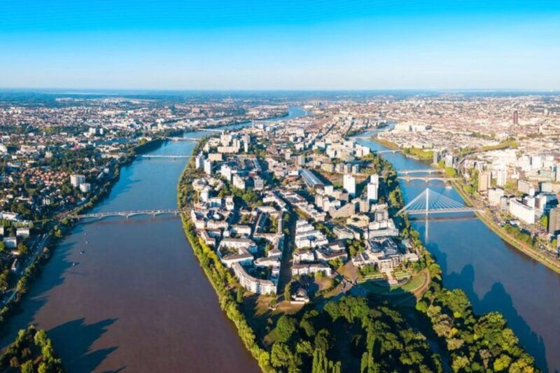 nantes-private-custom-tour-with-a-local-guide