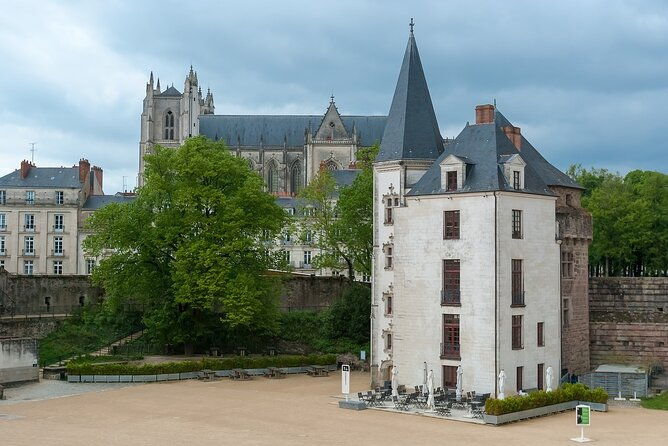 nantes-private-walking-tour-with-a-professional-guide