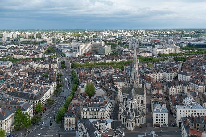 nantes-private-walking-tour-with-a-professional-guide