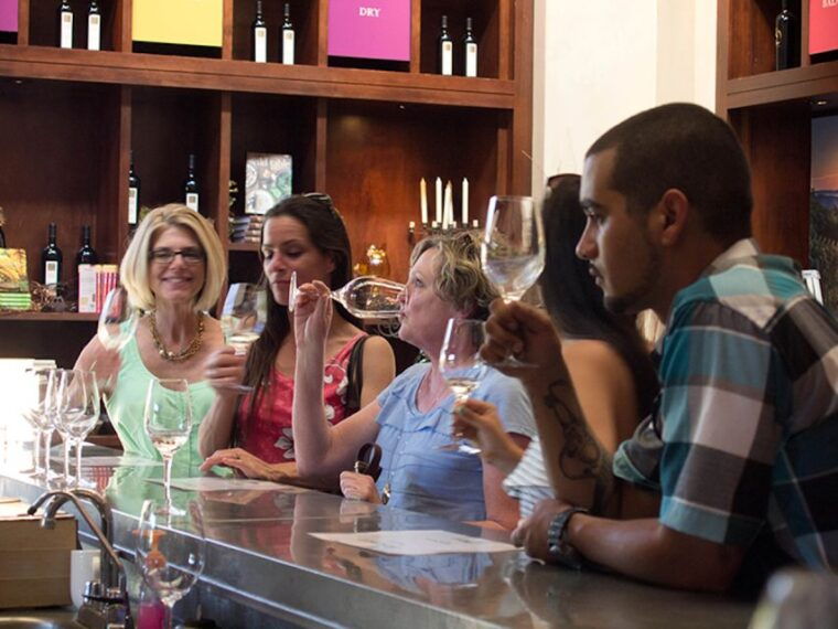 napa-valley-wine-tasting-tour-by-open-air-trolley-lunch