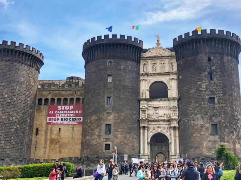 naples-2-hour-walking-and-sightseeing-tour-with-local-guide