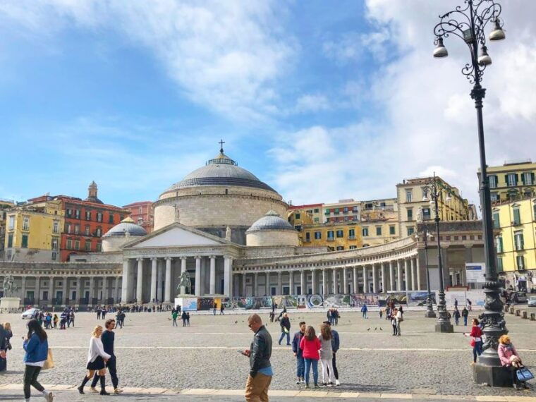 naples-2-hour-walking-and-sightseeing-tour-with-local-guide