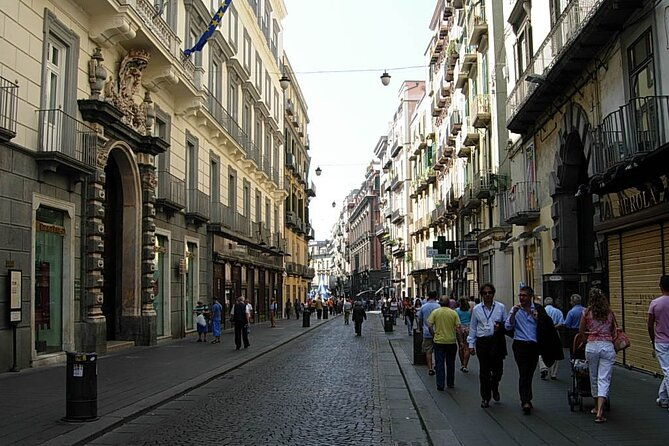 naples-4-hours-in-the-streets-of-the-city