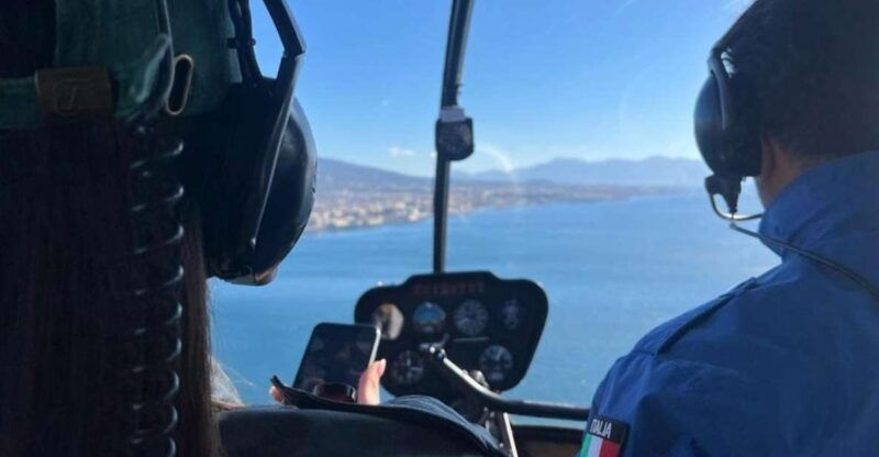 naples-and-pompeii-helicopter-tour