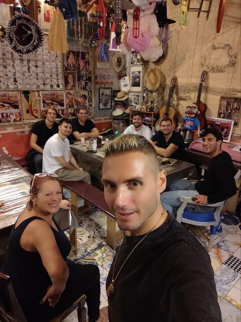 naples-authentic-family-home-lunch-with-music-show-spanish-quarters-tour