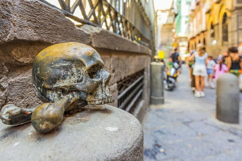 Naples behind the scene walking guided tour - A Closer Look at the Naples Behind-the-Scenes Tour