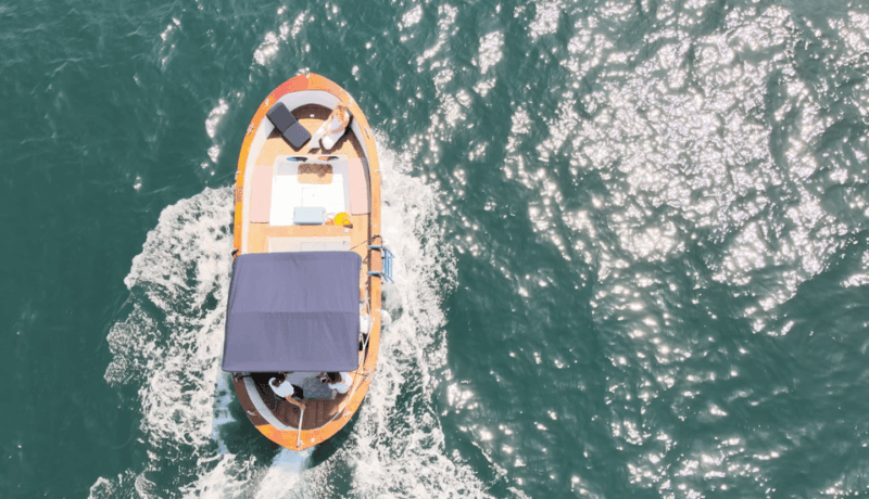 naples-castel-dellovo-boat-tour-with-snorkeling-aperitif