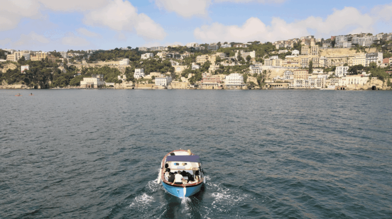 naples-castel-dellovo-boat-tour-with-snorkeling-aperitif