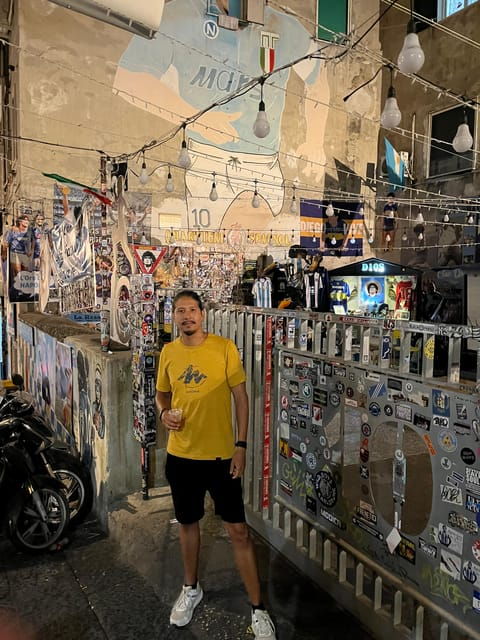 naples-cheers-bar-tour-with-free-drinks