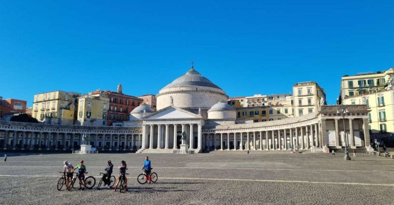 naples-city-monuments-guided-walking-tour