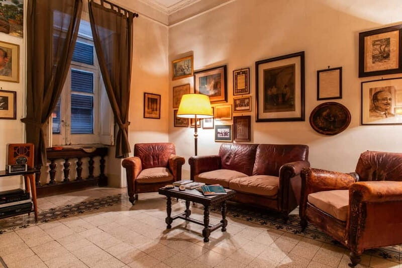 Naples: Entrance ticket with guided tour house museum Murolo - The Atmosphere and Sensory Experience