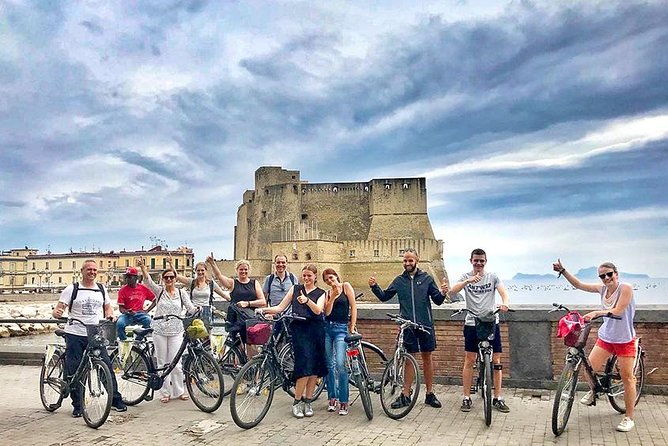 naples-guided-tour-by-bike