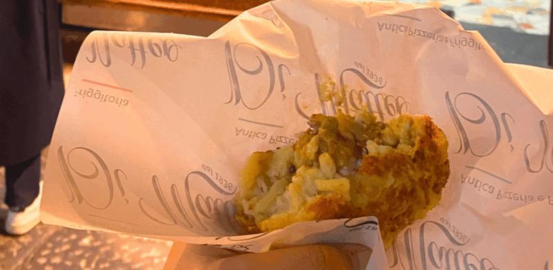 naples-guided-tour-of-spaccanapoli-and-street-food-tasting