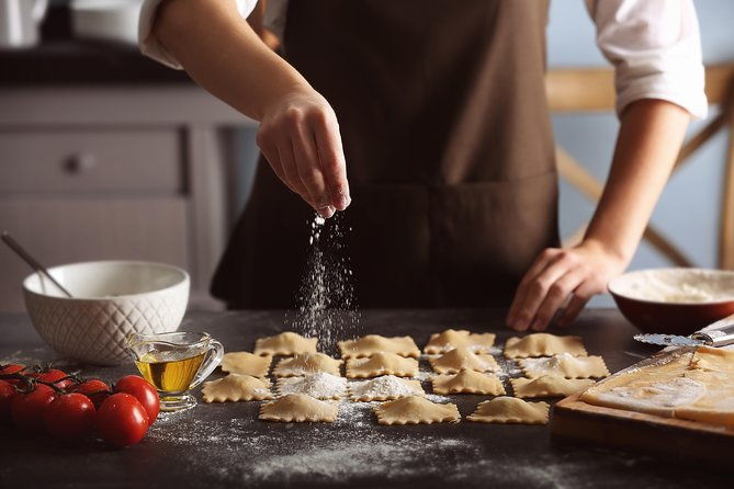 naples-hands-on-cooking-class-gnocchi-ravioli-tiramisu-wine