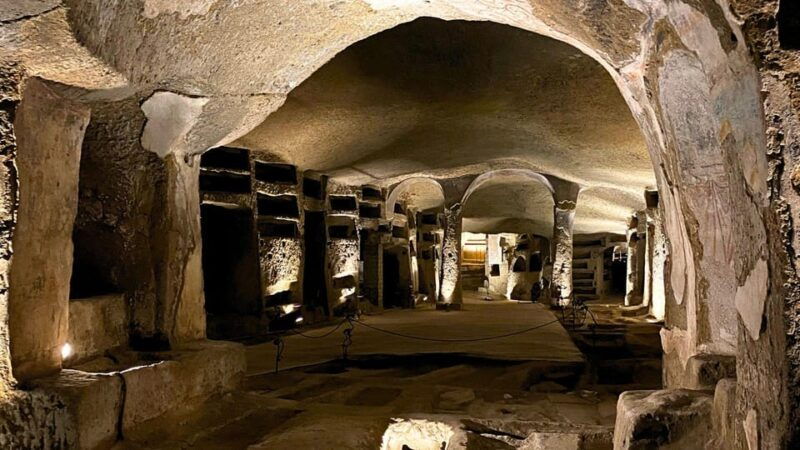 naples-health-tour-among-ancient-catacombs-and-folklore
