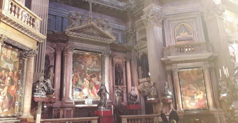 naples-historic-center-traditions-legends-folklore-tour