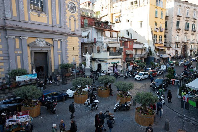 naples-historical-and-street-art-walking-tour