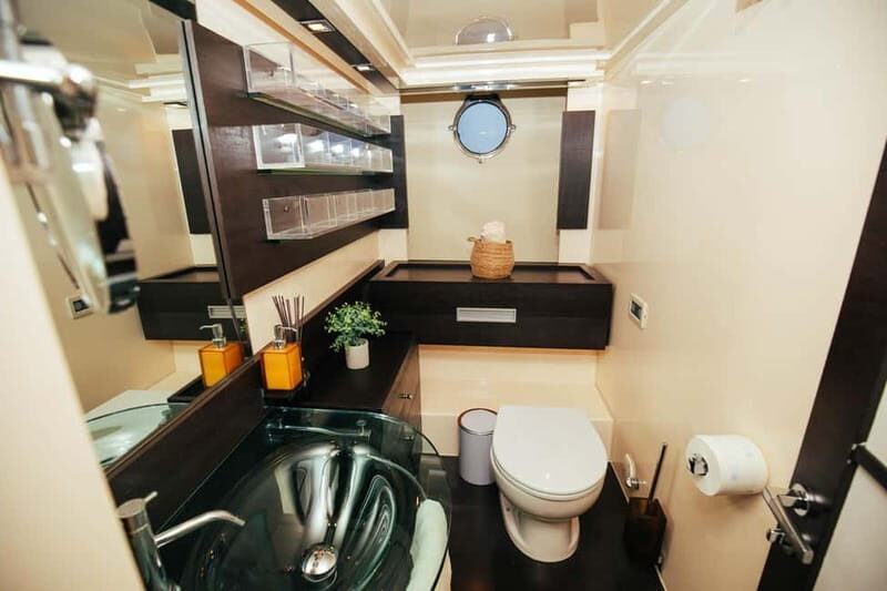 Naples: Ischia & Procida Private Yacht Tour with Snacks - Onboard Comfort and Convenience