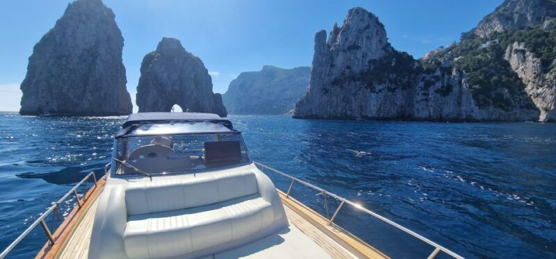 naples-luxury-capri-boat-trip