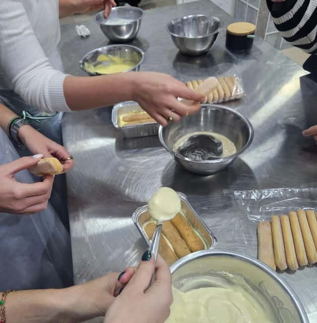 Naples: Neapolitan Pizza and Tiramisu Cooking Class - An In-Depth Look at the Naples Pizza and Tiramisu Cooking Class