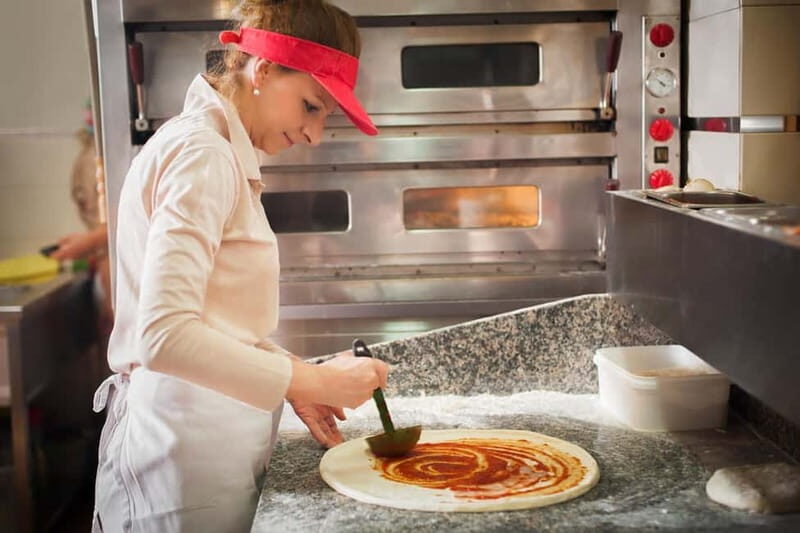 Naples: Neapolitan Pizza Making Class - Authentic Experience - The Classroom: Traditional Pizzeria Setting