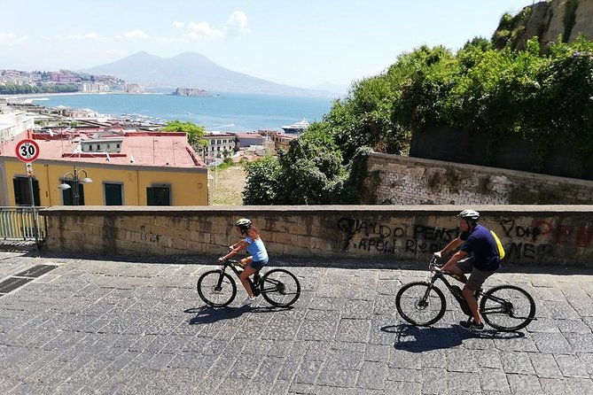 naples-panoramic-e-bikepedal-assistedride-with-pizza-tasting