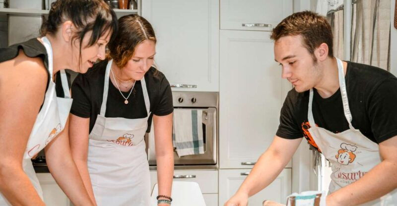 naples-pasta-and-tiramisu-class-at-a-locals-home