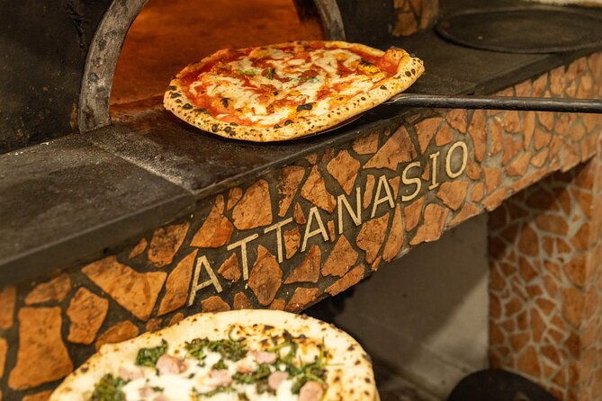 naples-pizza-drinks-tour-a-slice-of-naples-with-eating-europe