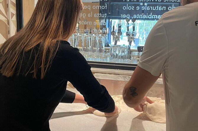 naples-pizza-making-class